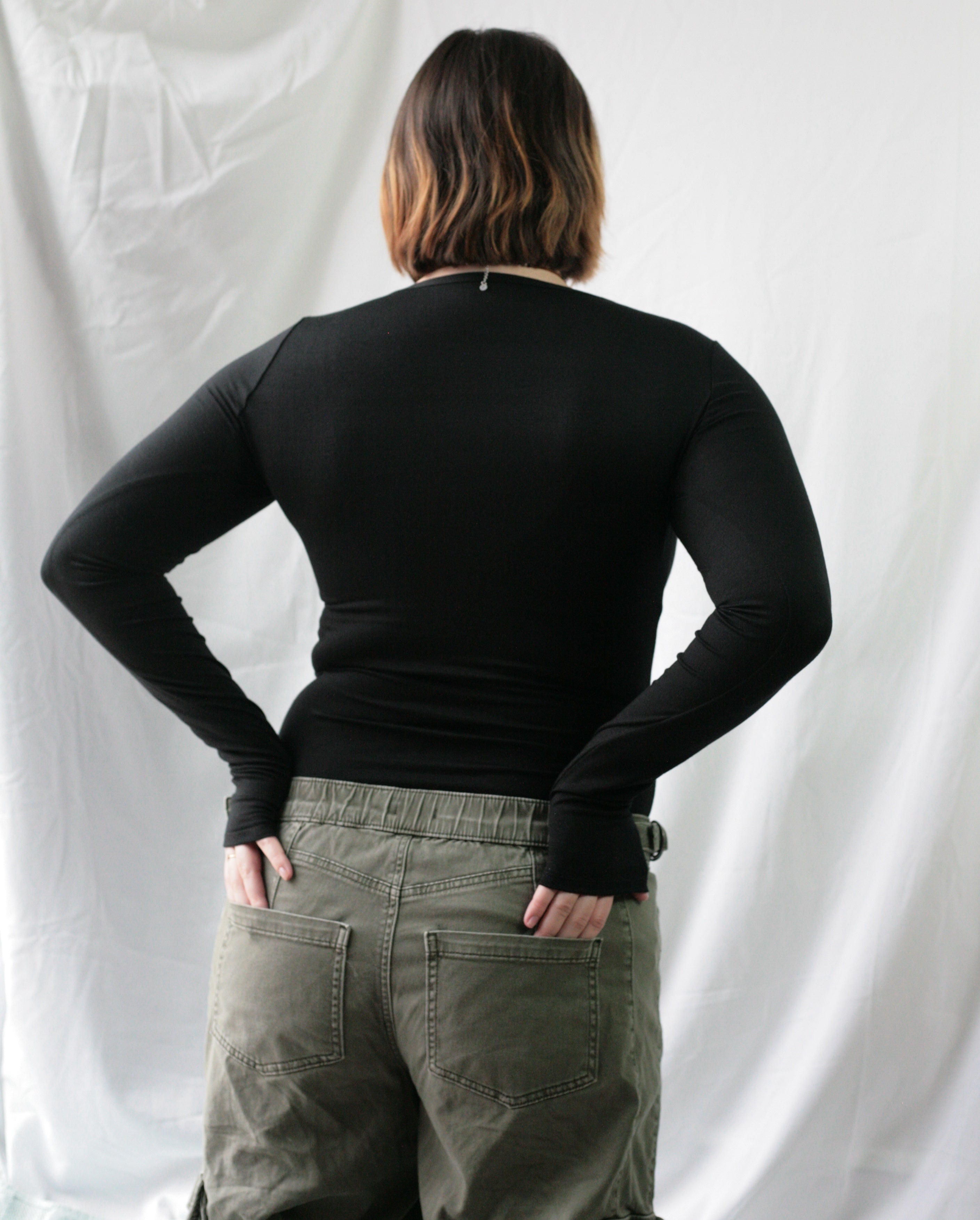 SMOOTH & SEXY LONG SLEEVE HENLEY - Black